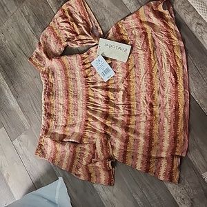Off shoulder shirt